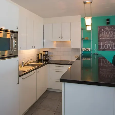 Stylish W Sea Views *