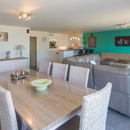 Daire Stylish W Sea Views