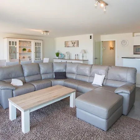 Daire Stylish W Sea Views