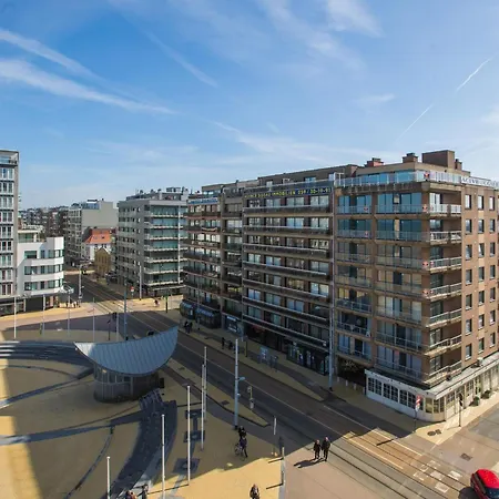 Stylish W Sea Views Daire