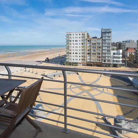 Stylish W Sea Views Daire