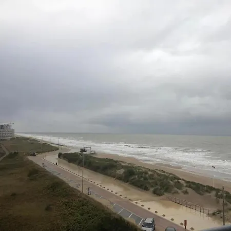 Stylish W Sea Views Апартаменты